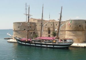 TARANTO - Incontro con la stampa e conferenza "Nazario Sauro e la Grande Guerra sul mare" e presentazione libro su Nazario Sauro presso il Castello Aragonese @ Castello Aragonese | Taranto | Puglia | Italia